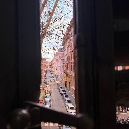 Conte Guesthouse Rome Bagian luar foto