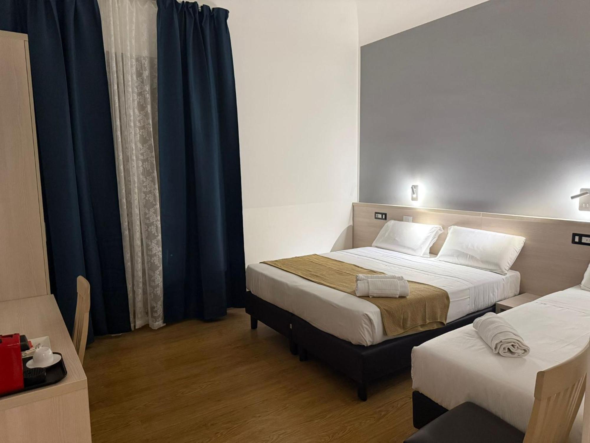 Conte Guesthouse Rome Bagian luar foto